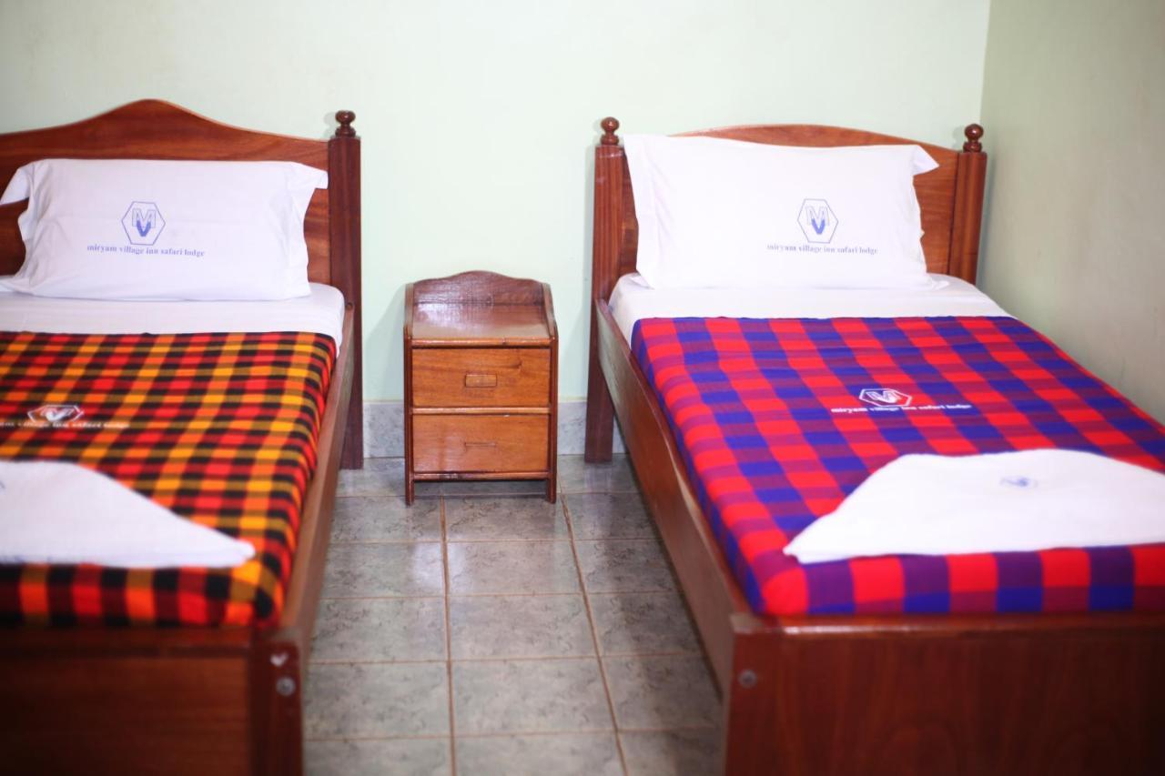 Miryams Village Inn Safari Lodge Sultan Hamud Dış mekan fotoğraf