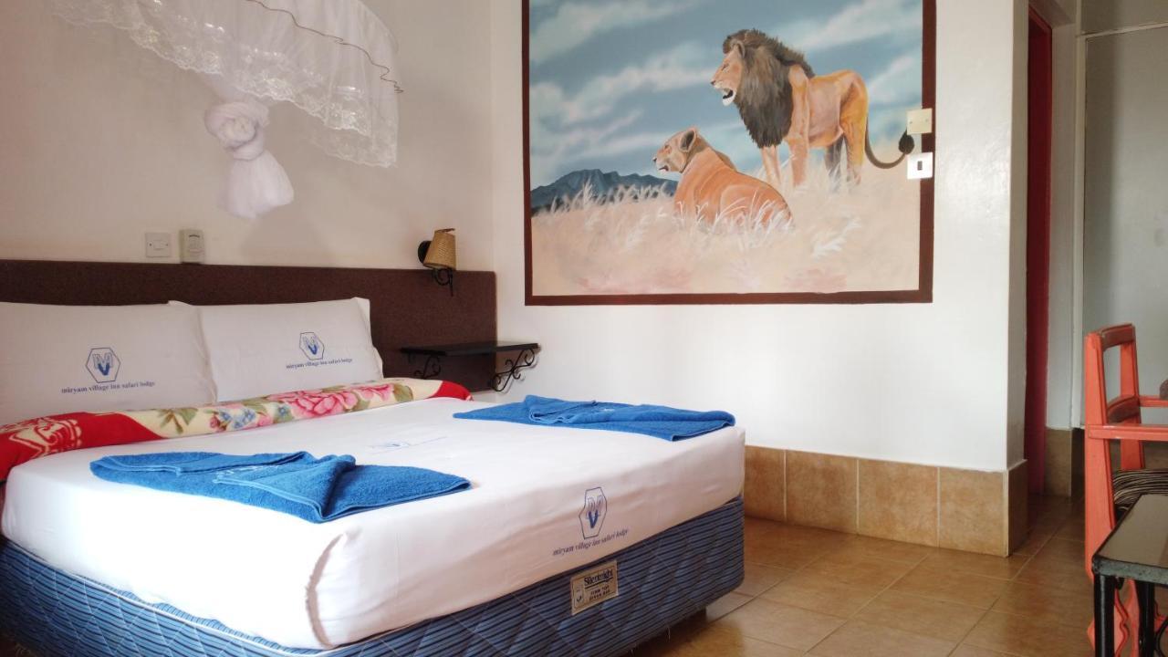Miryams Village Inn Safari Lodge Sultan Hamud Dış mekan fotoğraf