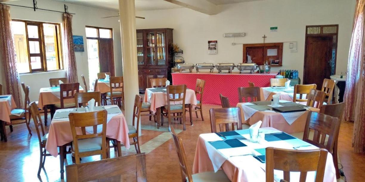 Miryams Village Inn Safari Lodge Sultan Hamud Dış mekan fotoğraf